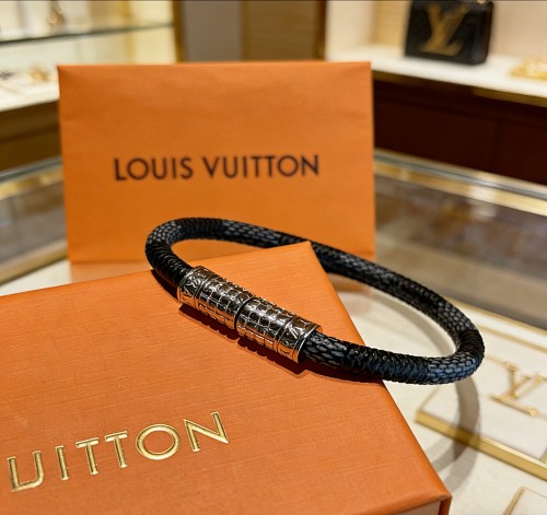 Bracelet from 3125tiger