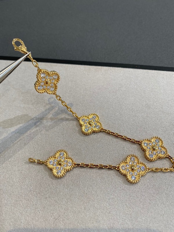 Bracelet from 3125tiger
