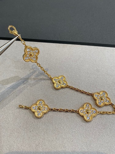 Bracelet from 3125tiger