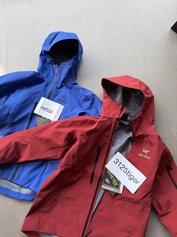 Arc'teryx Alpha SV7 Comparison Between Official Website Products And Mine