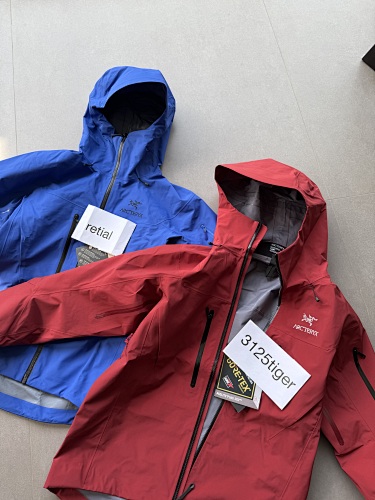 Arc'teryx Alpha SV7 Comparison Between Official Website Products And Mine