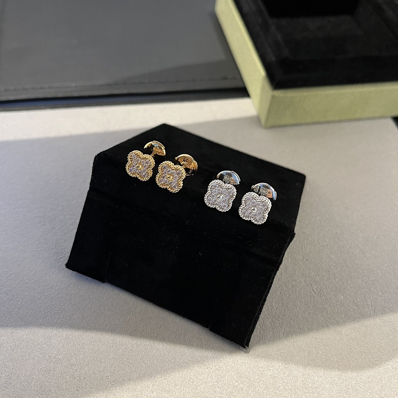 Earrings from 3125tiger