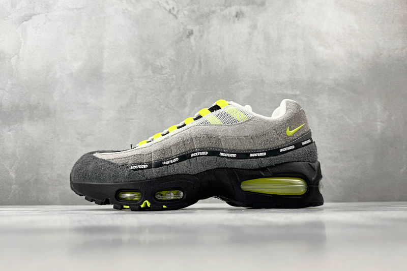 Zhenhui-UNDEFEATED Nike Air Max 95 -IB4523-004
