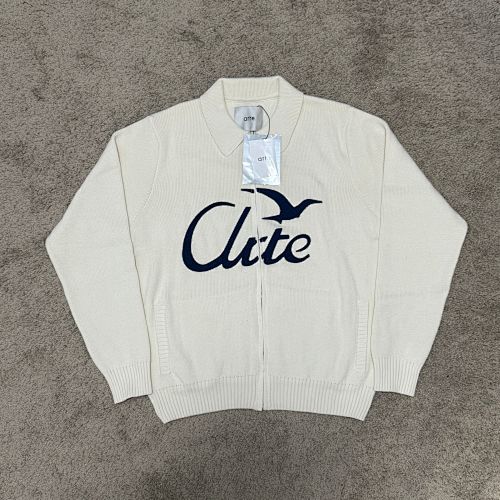 A Te Bird Zip Up Knit Cream