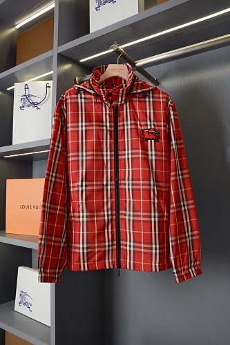 Size S. M. L. XL