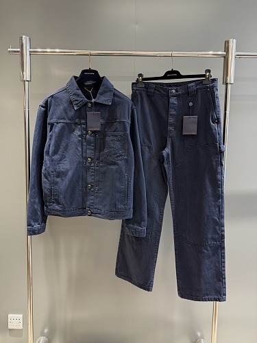 Pants from 8Billion