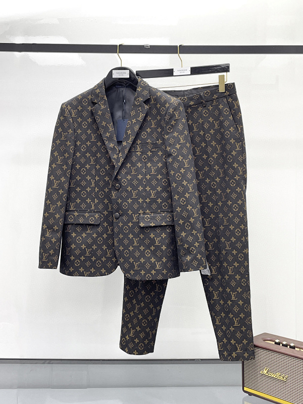 Pants from 8Billion