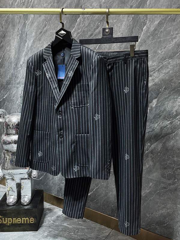 Pants from 8Billion