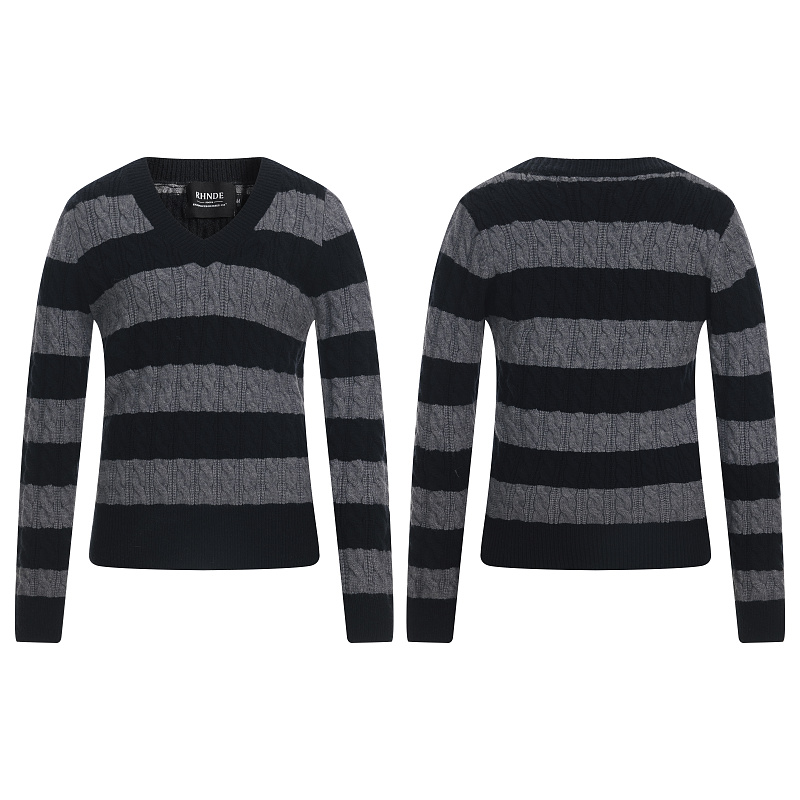 Sweater from 8Billion