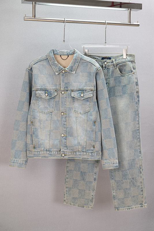 Pants from 8Billion