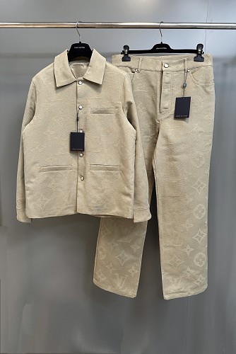 Pants from 8Billion