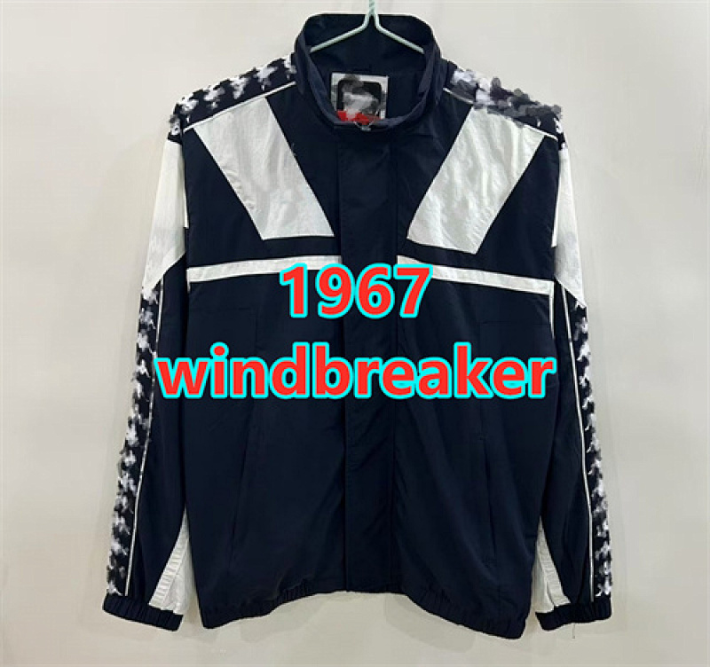 Manchester United Retro Embroidery Windbreaker S-2XL