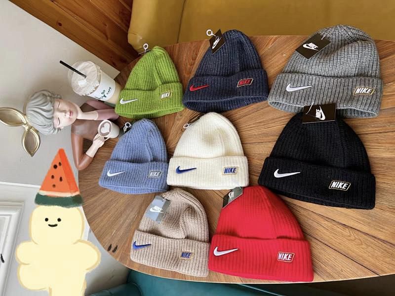 Nike 25-26 N-K Adult Cap