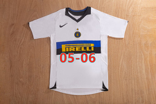 05-06 Inter Milan Away Retro Jersey S-2XL