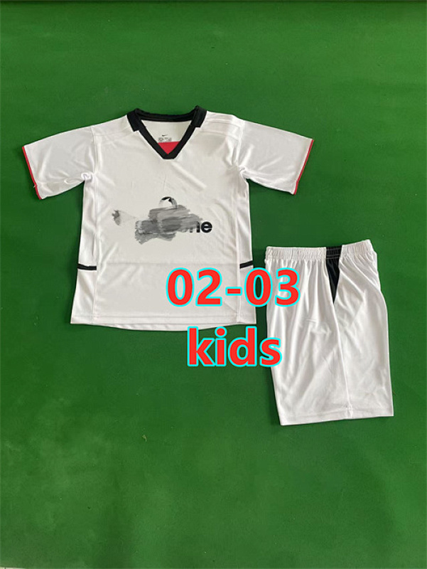 02-03 Manchester United Away Retro Kids Kit 16 -28