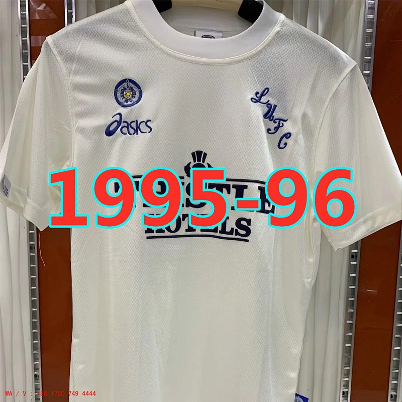 Leeds United Retro TopThai Quality Home Jersey S-2XL