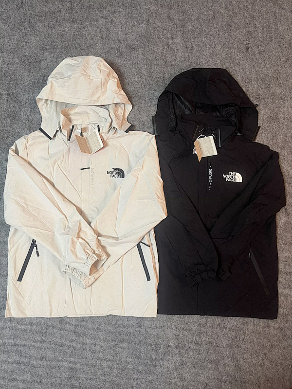 25-26 The North Face Windbreaker M-4XL