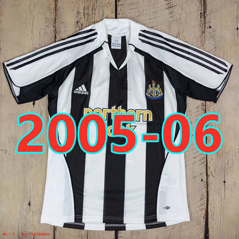 Newcastle United Retro TopThai Quality Home Jersey S-2XL