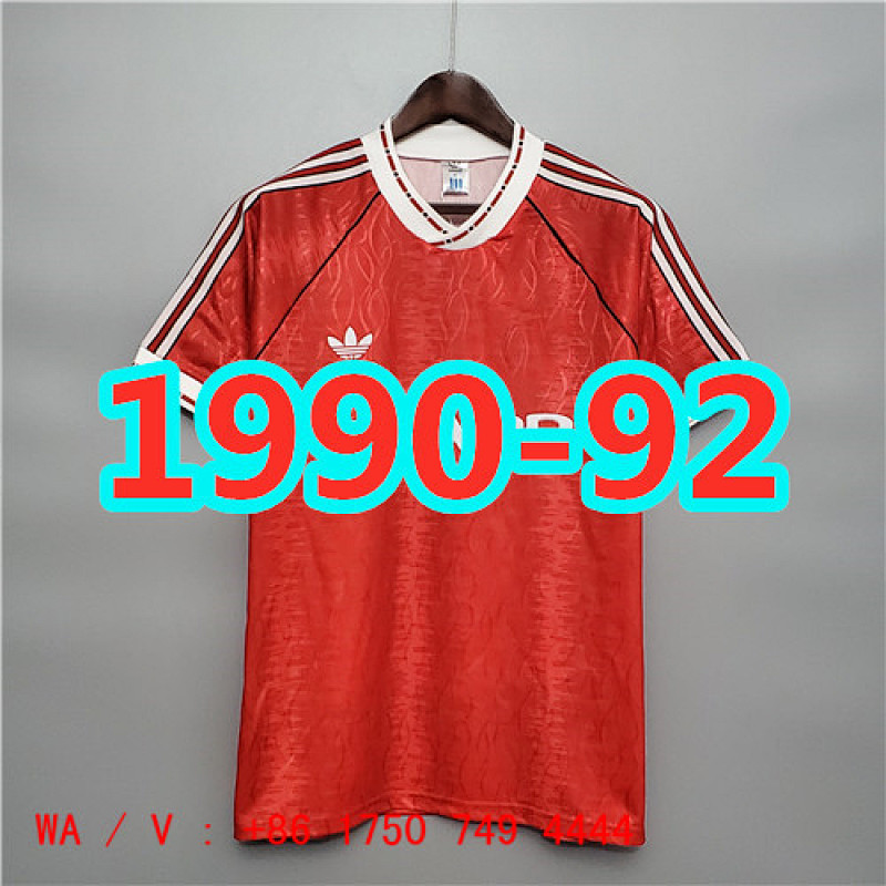 Manchester United Retro TopThai Quality Home Jersey S-2XL