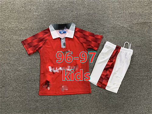 96-97 Manchester United Home Retro Kids Kit 16 -28