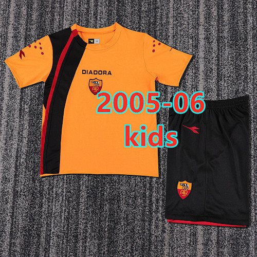 05-06 Roma Home Kids Retro Jersey+shorts Kit 16 -28