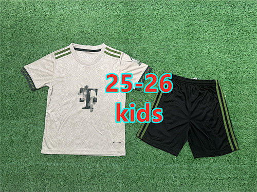 25-26 Bayern Special Kids Jersey+shorts Kit 16 -28