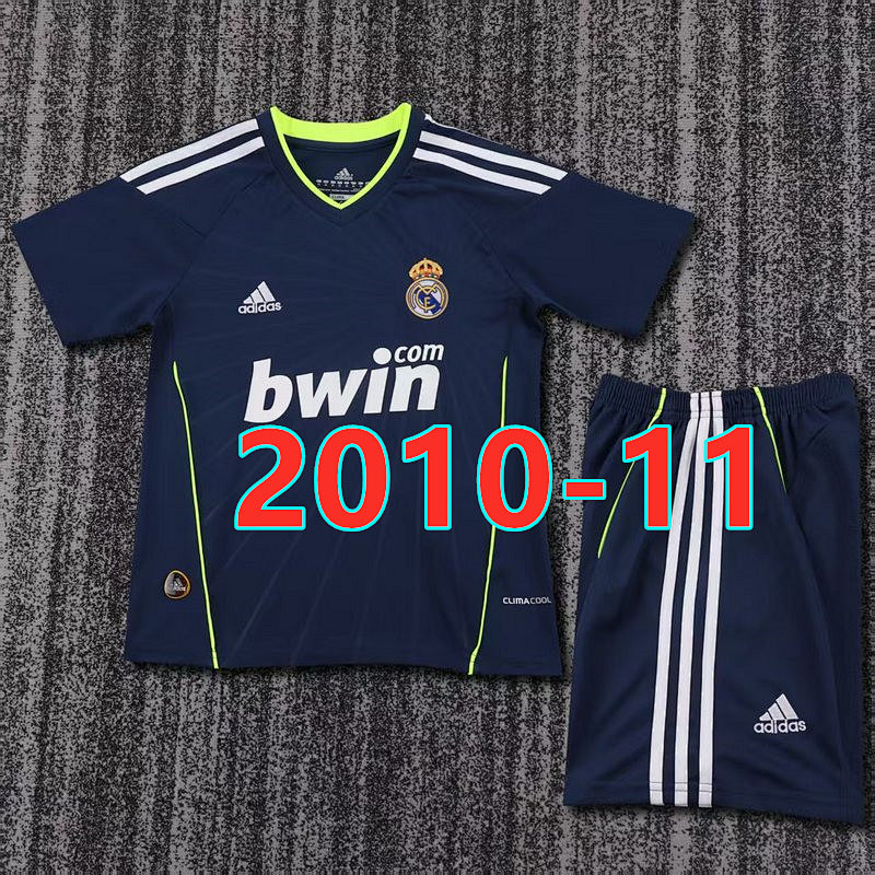 Real Madrid Away Kids Retro Jersey+shorts 16 -28
