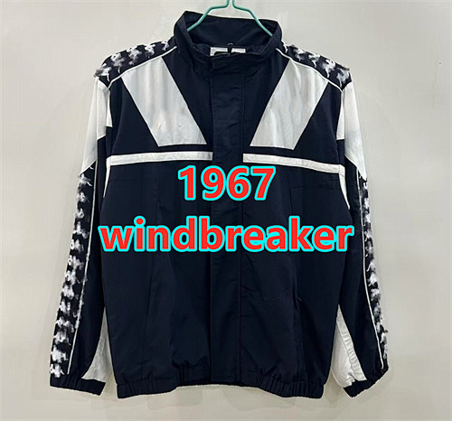 Barcelona Retro Embroidery Windbreaker S-2XL