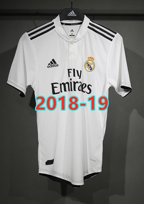 Real Madrid Retro Home Player Jersey S-2XL