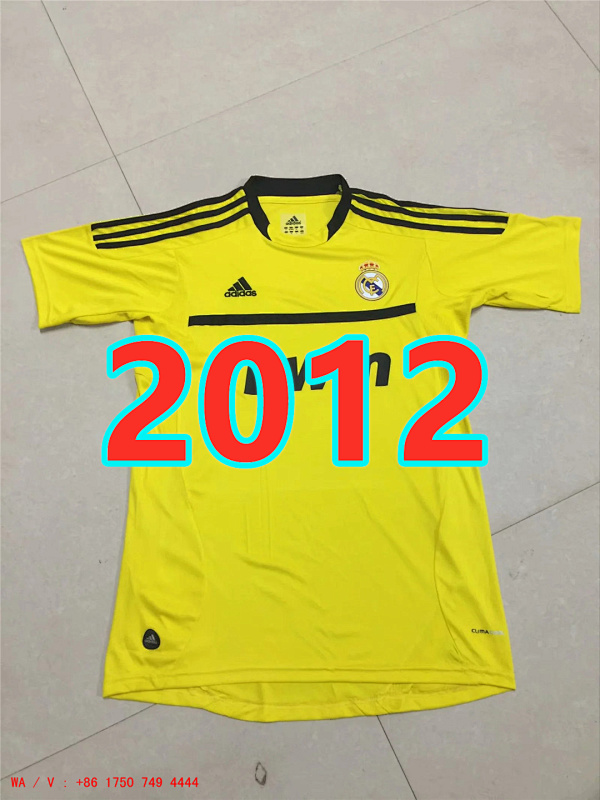 Real Madrid Retro TopThai Quality Goalkeeper Jersey S-2XL