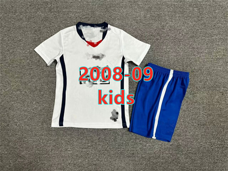 Manchester United Away Retro Kids Kit 16 -28