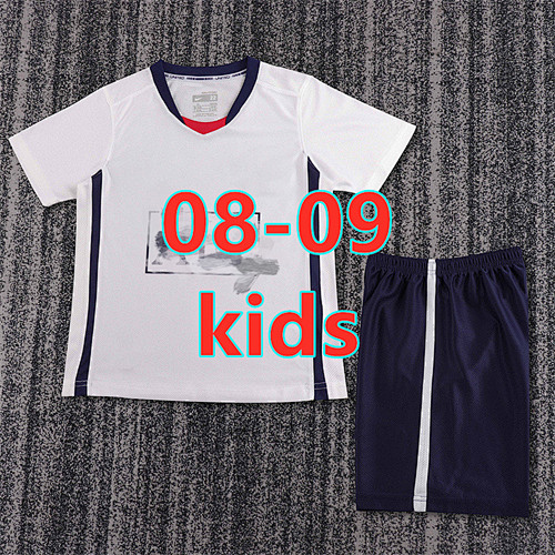 Manchester United Away Retro Kids Kit 16 -28