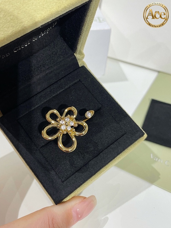 Lace Flower Ring