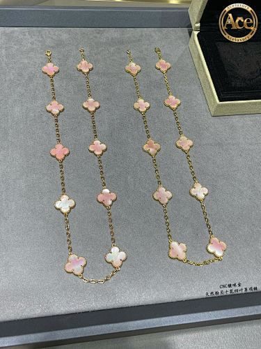 Natural Pink Shell Four-Leaf Clover Necklace
