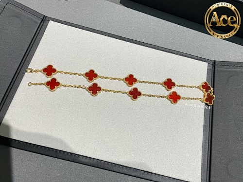 Red Agate Color Scheme Four-Leaf Clover Ten-Flower Necklace