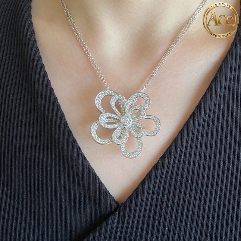Double-layer Flower Necklace Brooch Two-in-one