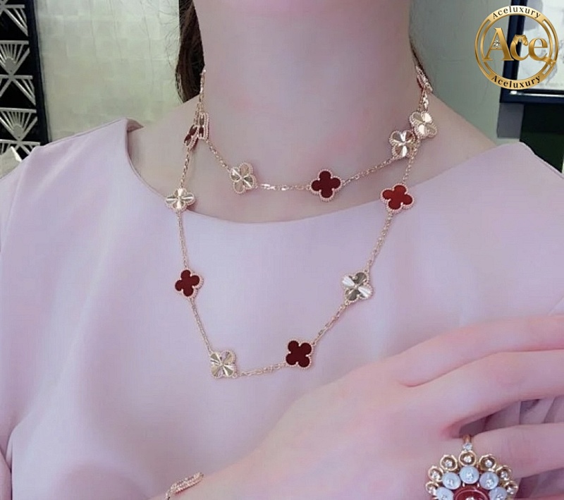 Laser Red 20-Flower Necklace