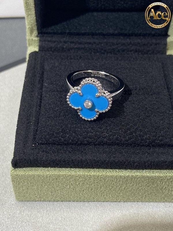Four-leaf Clover Turquoise Ring With Diamond Inlay