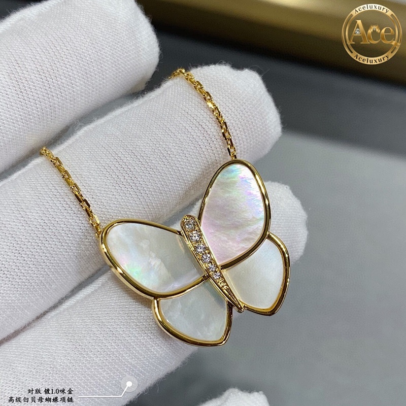 Premium White Mother-of-Pearl Butterfly Necklace