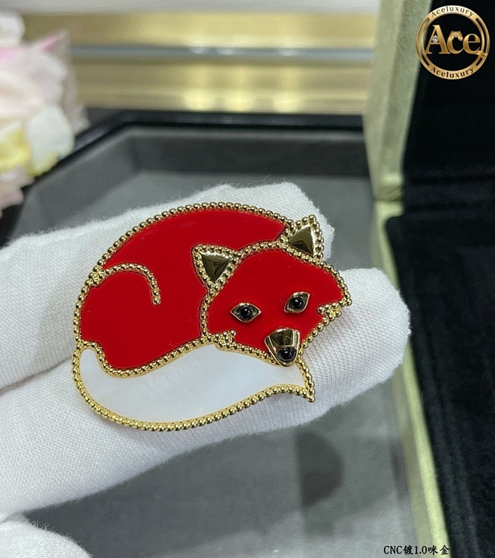 Animal Series Brooches