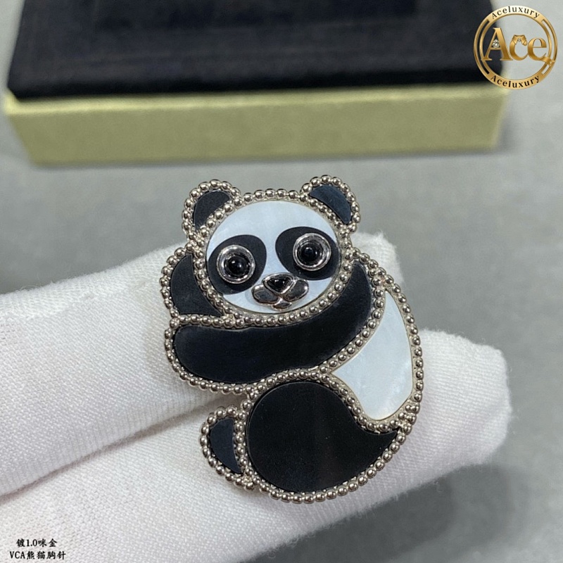 Animal Series Brooches