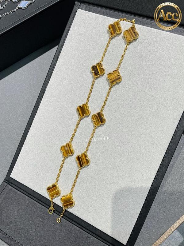 V Gold Material Vca Laser 10-Flower Bracelet