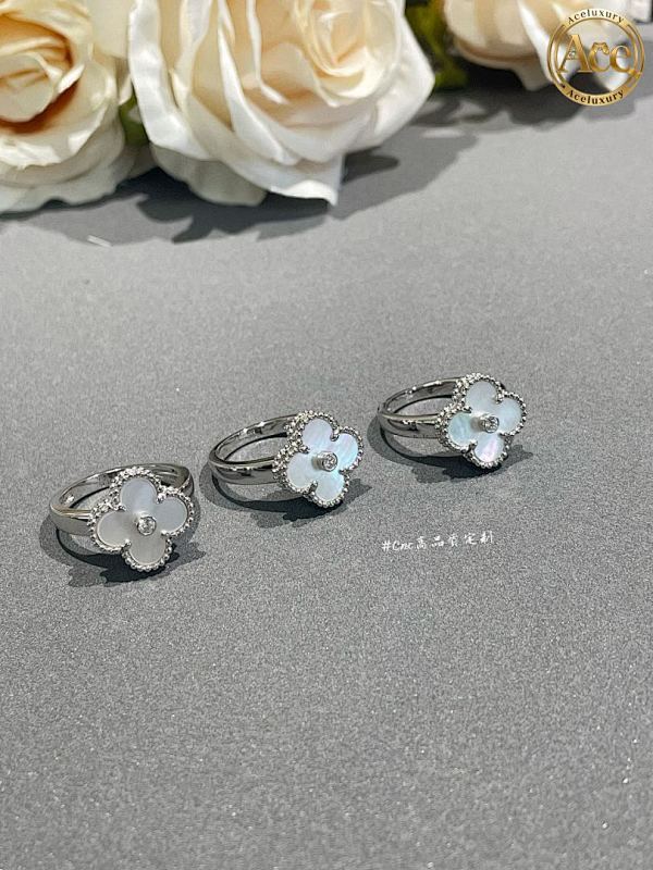 Four-leaf Clover Diamond Ring