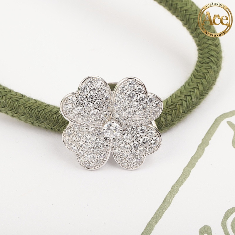 419 Four-leaf Clover Flower Ring