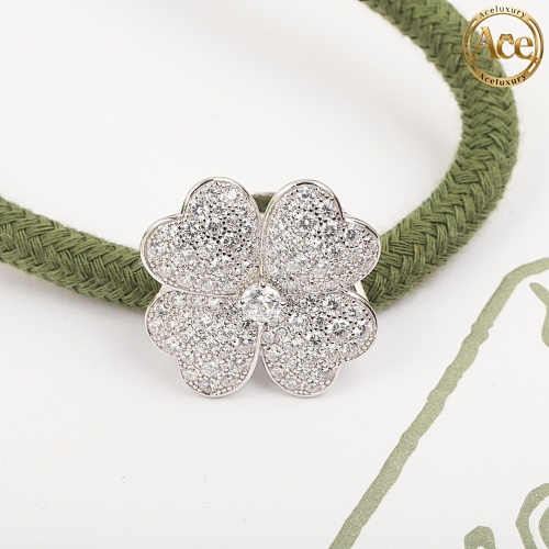 419 Four-leaf Clover Flower Ring