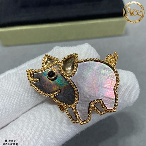 Animal Series Brooches