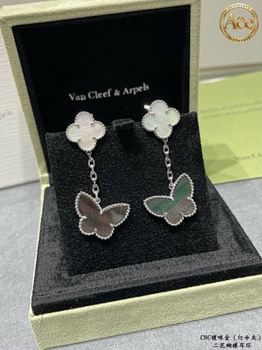 Butterfly And Two Flowers Ear Slap