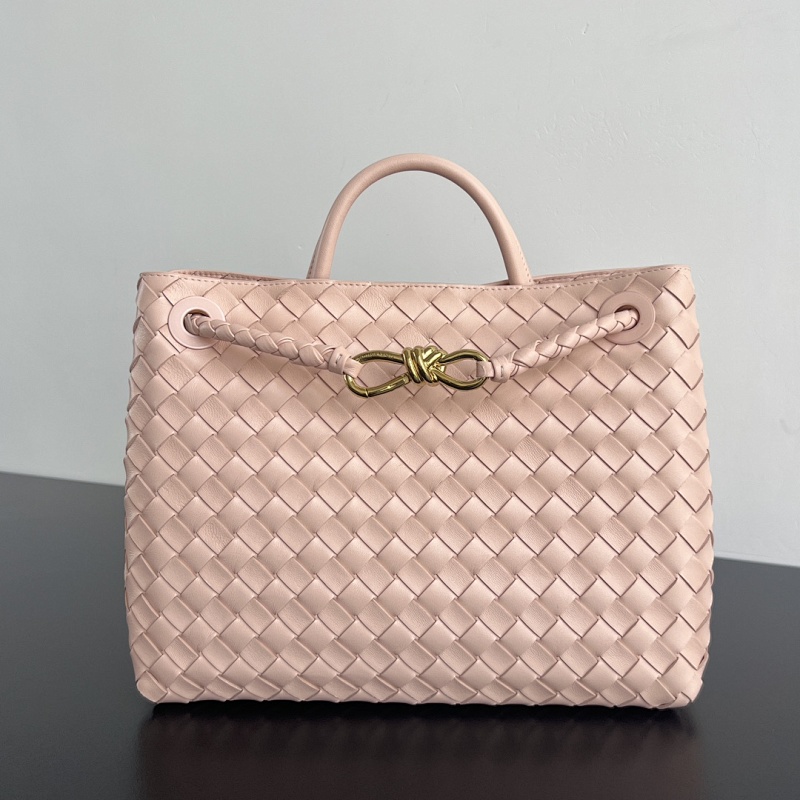 Bottega Veneta Andiamo Nappa