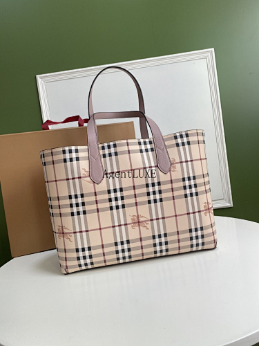 Shopping bag from Agentluxe