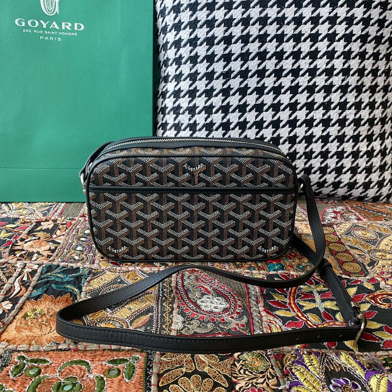 Goyard 23cm